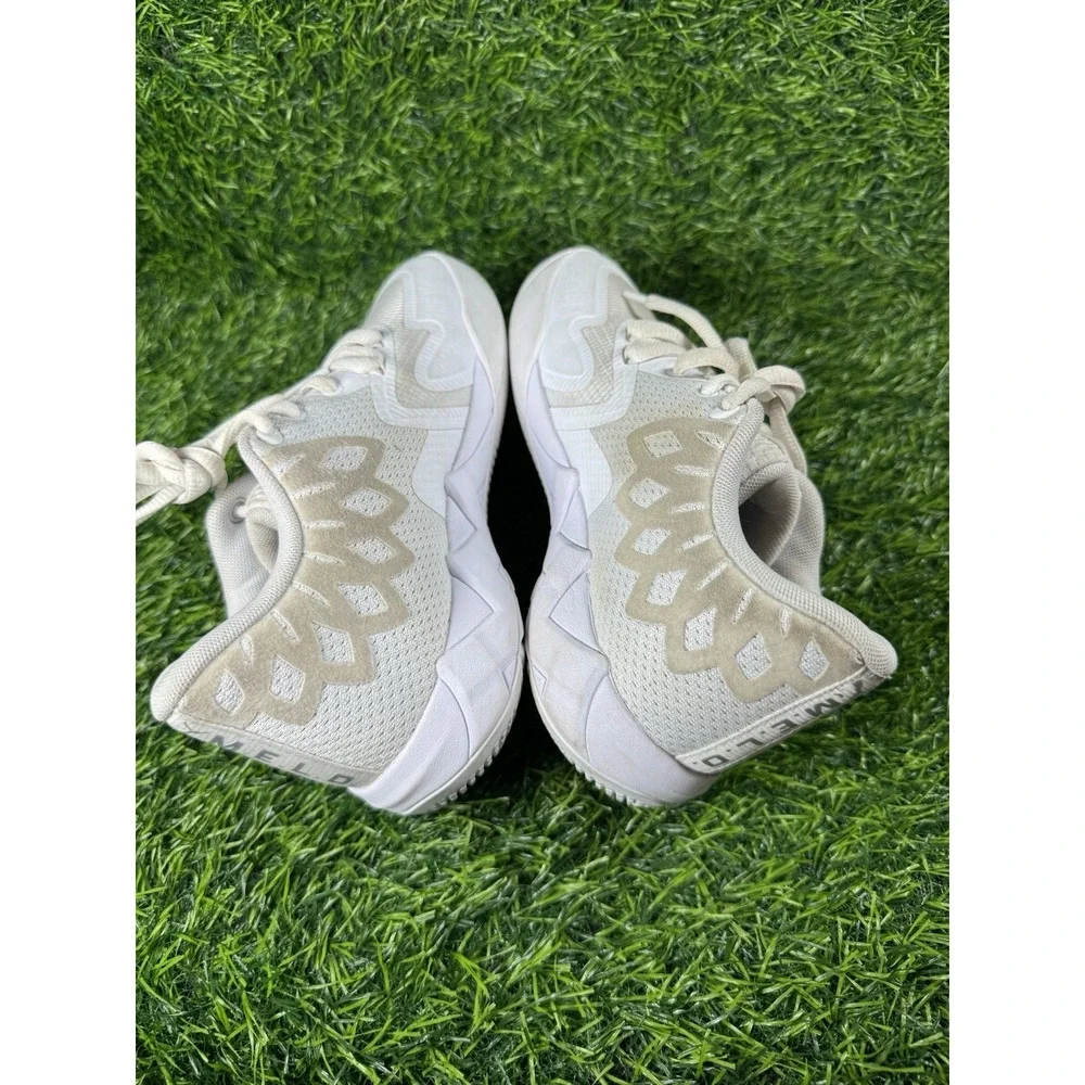 Boys Size 1PUMA MB.01 Low White Size 5 Worn Once